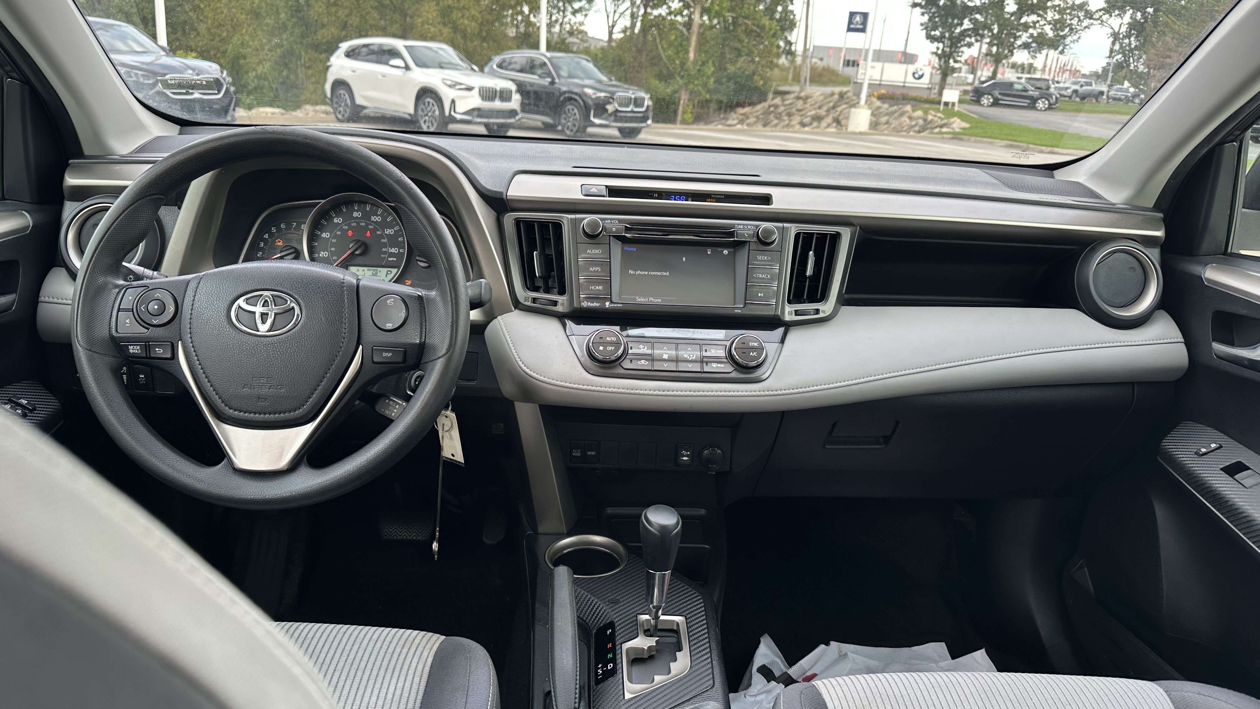 Used 2014 Toyota RAV4 XLE AWD/4WD image 29