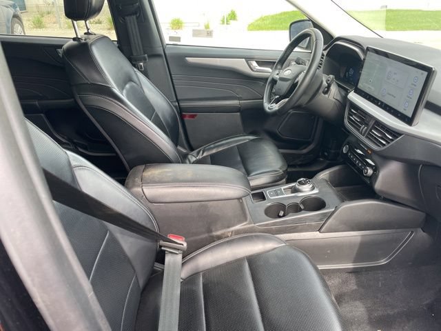 Used 2024 Ford Escape Platinum AWD/4WD image 13