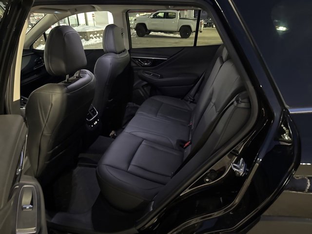 Used 2025 Subaru Outback Touring w/ Popular Package #2 image 7