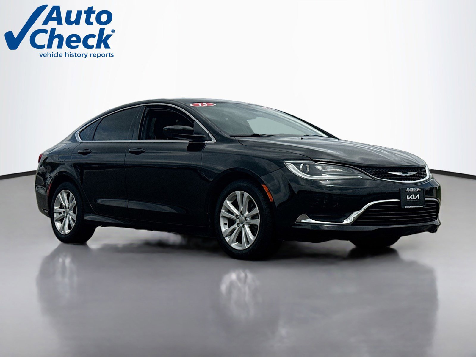 Used 2015 Chrysler 200 Limited w/ Convenience Group FWD image 1