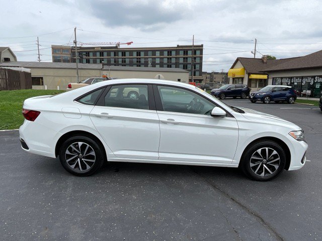 Used 2022 Volkswagen Jetta S FWD image 8