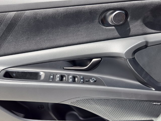 New 2026 Hyundai Elantra N FWD image 15