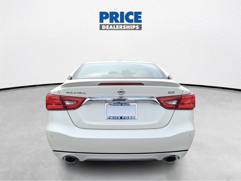 Used 2017 Nissan Maxima SR FWD image 6