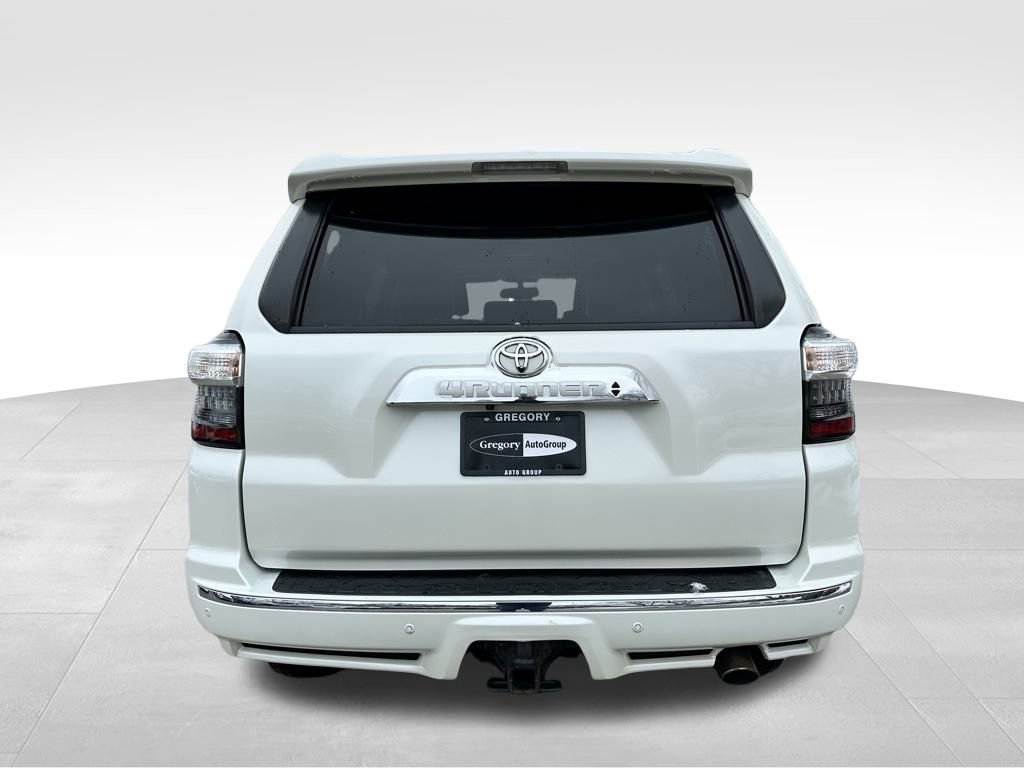 Used 2016 Toyota 4Runner Limited image 8