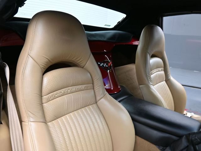 Used 2000 Chevrolet Corvette Convertible w/ Memory Pkg image 20