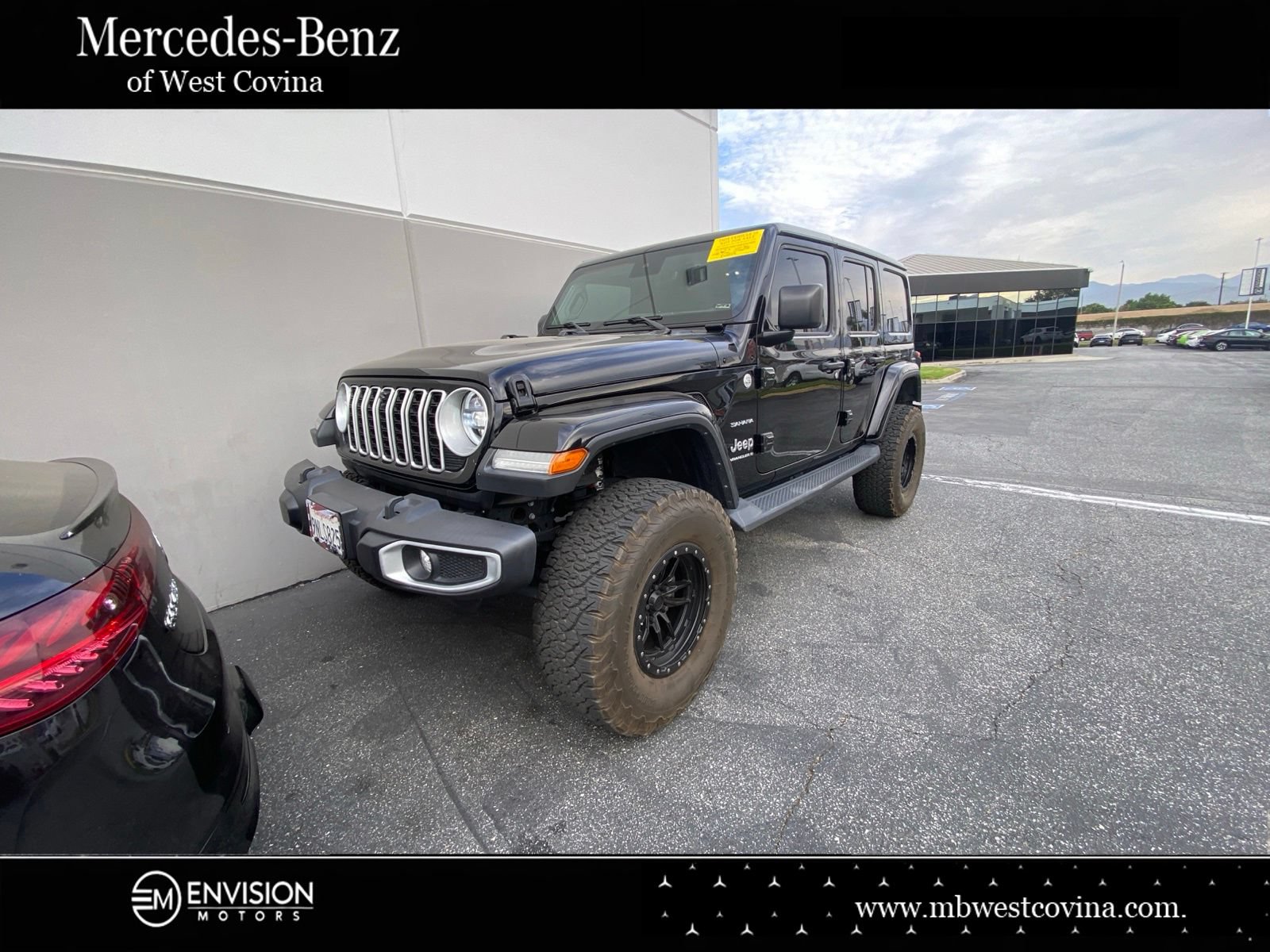 Used 2024 Jeep Wrangler Unlimited Sahara w/ Technology Group