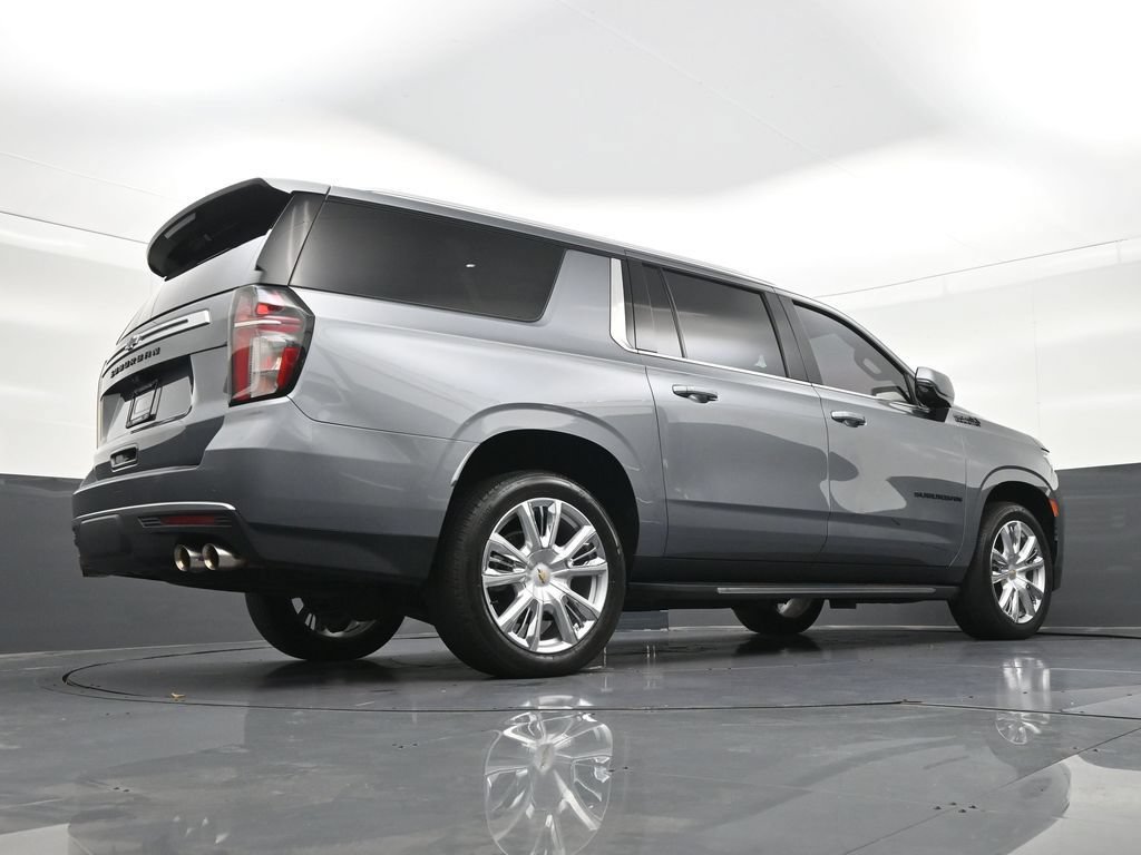 Used 2021 Chevrolet Suburban High Country AWD/4WD image 29