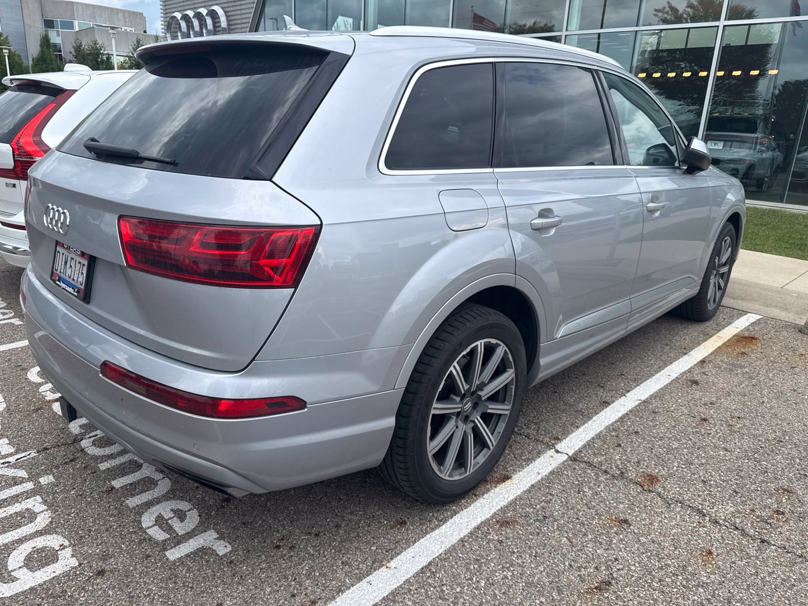 Used 2019 Audi Q7 3.0T Premium Plus w/ Premium Plus Package AWD/4WD image 3