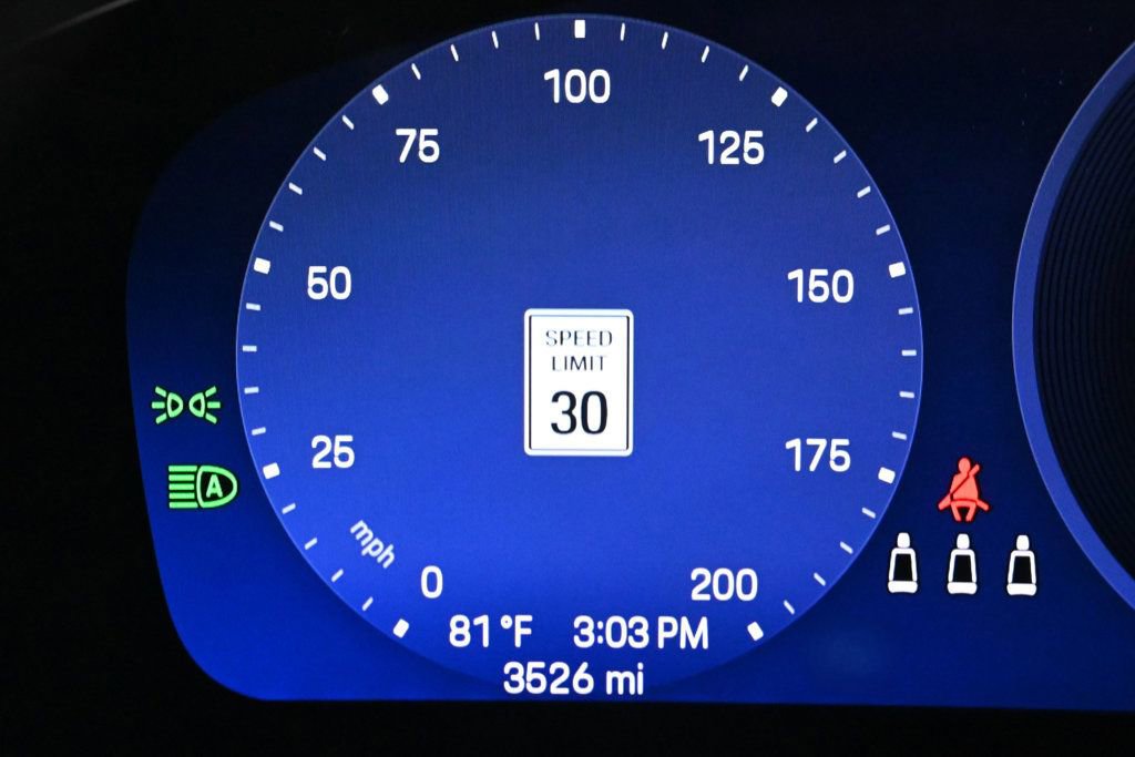 Used 2025 Porsche Macan Electric RWD image 15