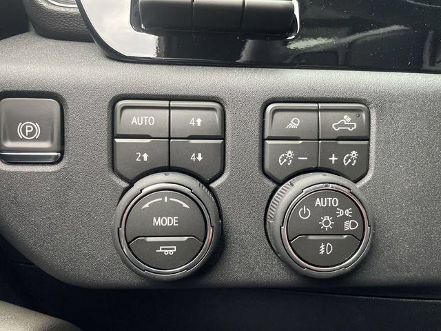 New 2026 Chevrolet Silverado 2500 ZR2 w/ ZR2 Bison Edition AWD/4WD image 20