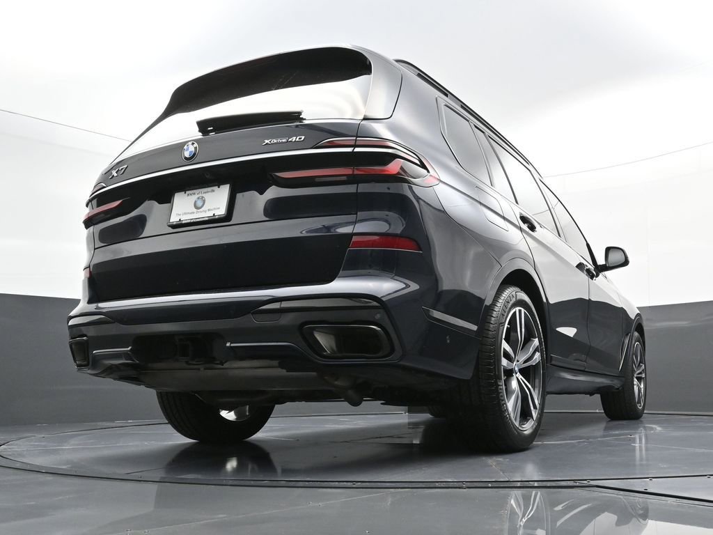 Used 2024 BMW X7 xDrive40i w/ Executive Package image 31