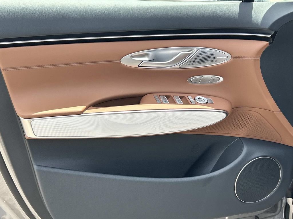 New 2026 Genesis GV70 2.5T Advanced AWD/4WD image 18