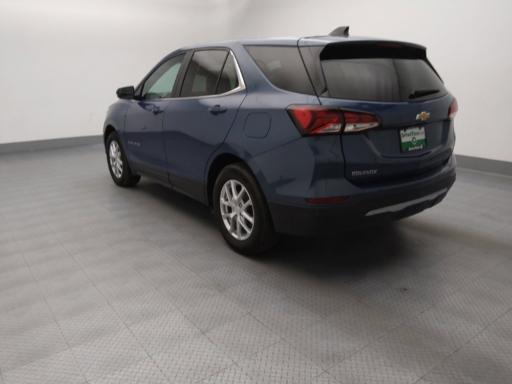 Used 2024 Chevrolet Equinox LT w/ Driver Convenience Package FWD image 3