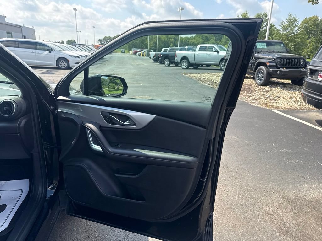 Used 2022 Chevrolet Blazer LT AWD/4WD image 47