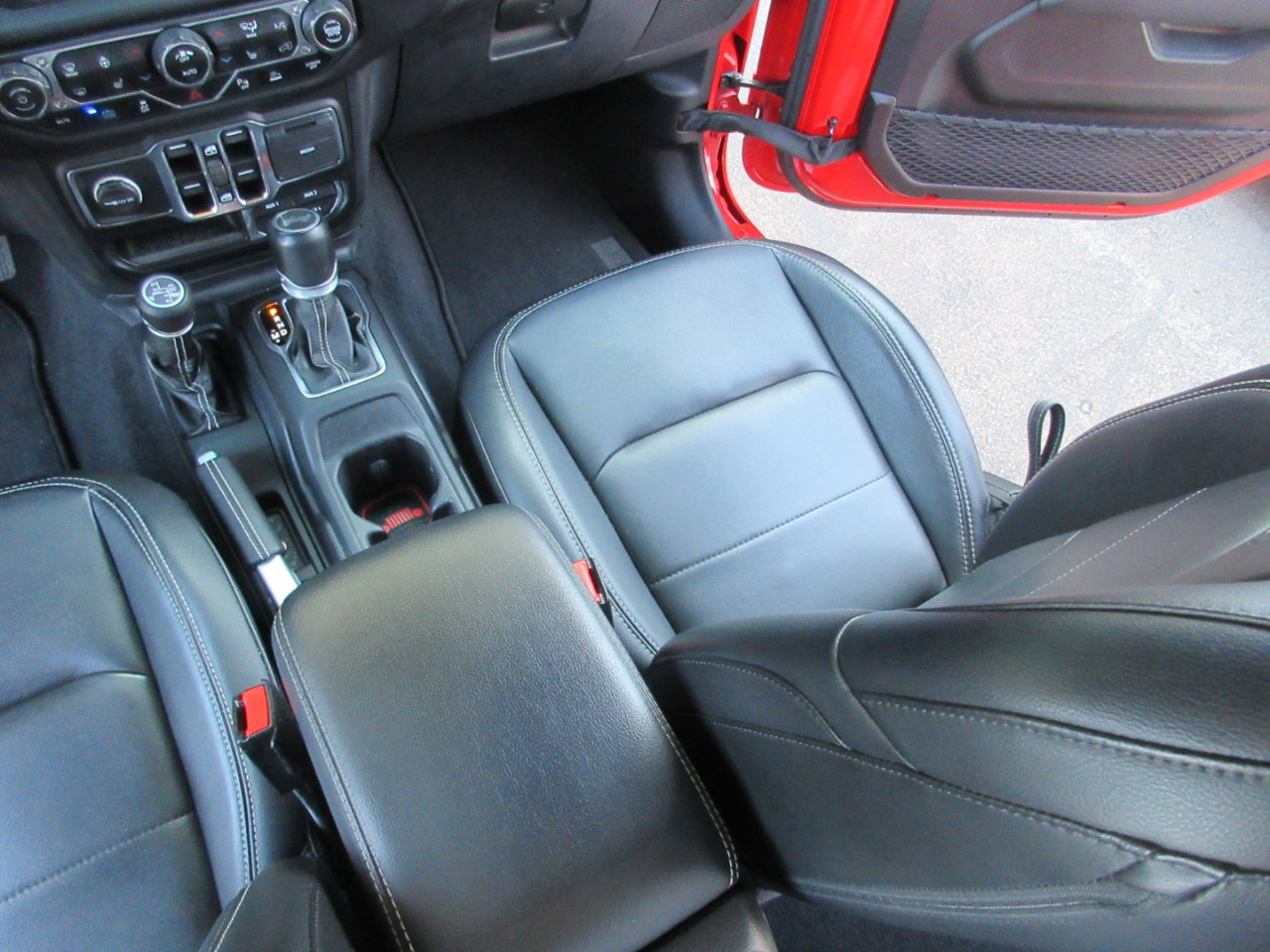 Used 2021 Jeep Wrangler Unlimited Sahara w/ Cold Weather Group image 18