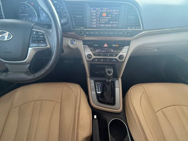 Used 2017 Hyundai Elantra Value Edition FWD image 3