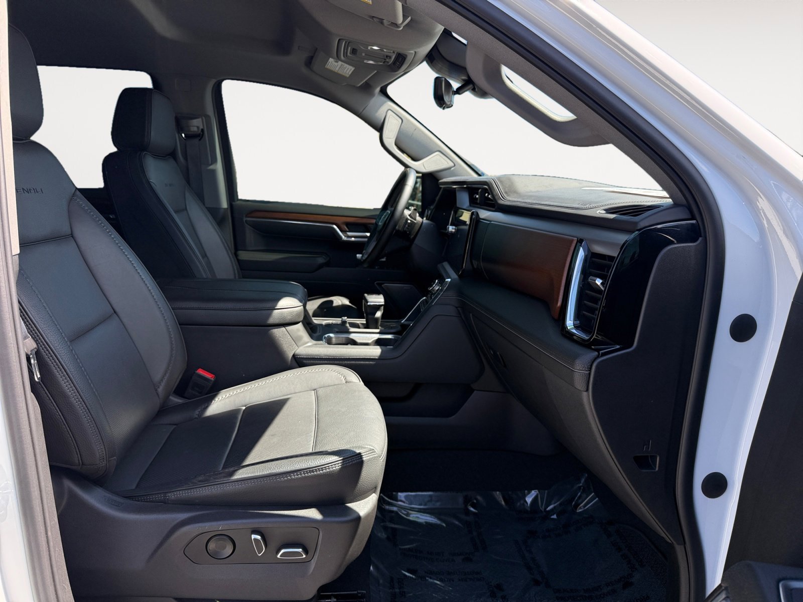 Used 2023 GMC Sierra 1500 Denali w/ Technology Package image 19