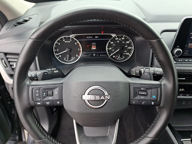 Used 2025 Nissan Rogue SV AWD/4WD image 19