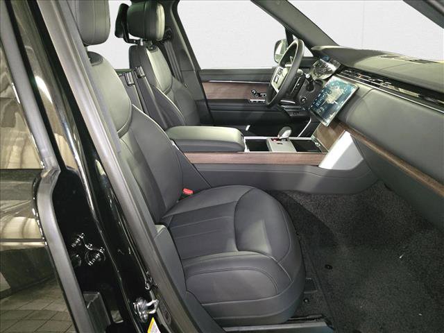 New 2025 Land Rover Range Rover SE image 10