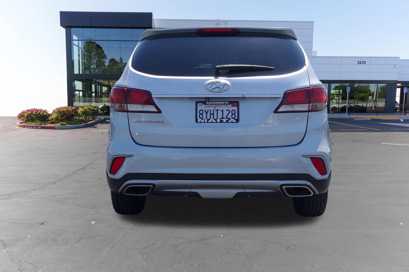 Used 2017 Hyundai Santa Fe SE w/ SE Premium Package 02 FWD image 4