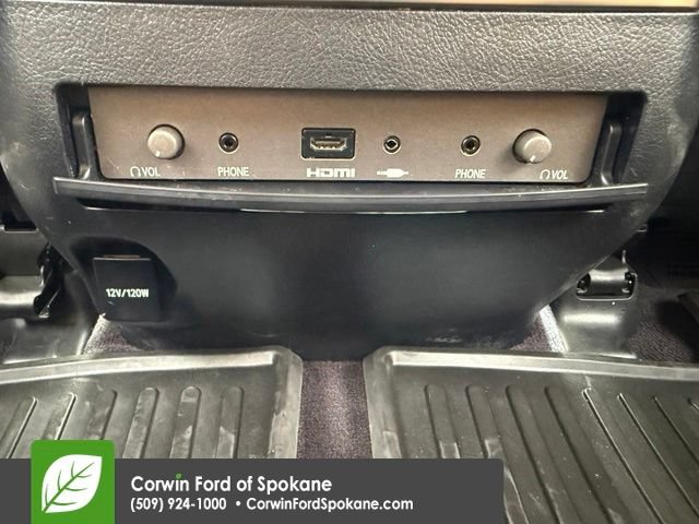 Used 2017 Lexus LX 570 4WD w/ Luxury Package image 13