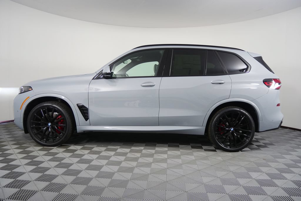 Certified 2026 BMW X5 xDrive40i w/ M Sport Package AWD/4WD image 2
