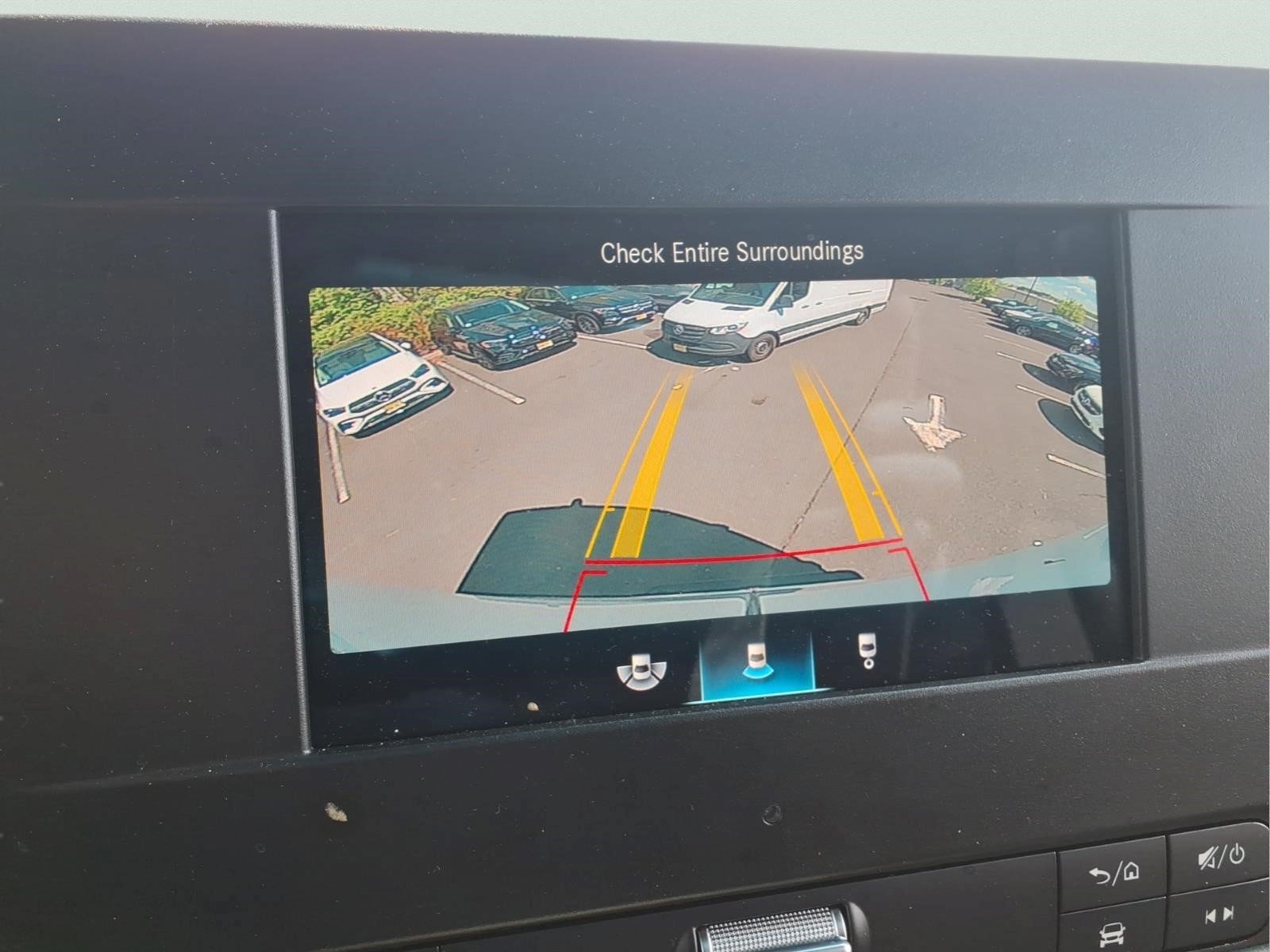 Used 2024 Mercedes-Benz Sprinter 2500 image 31