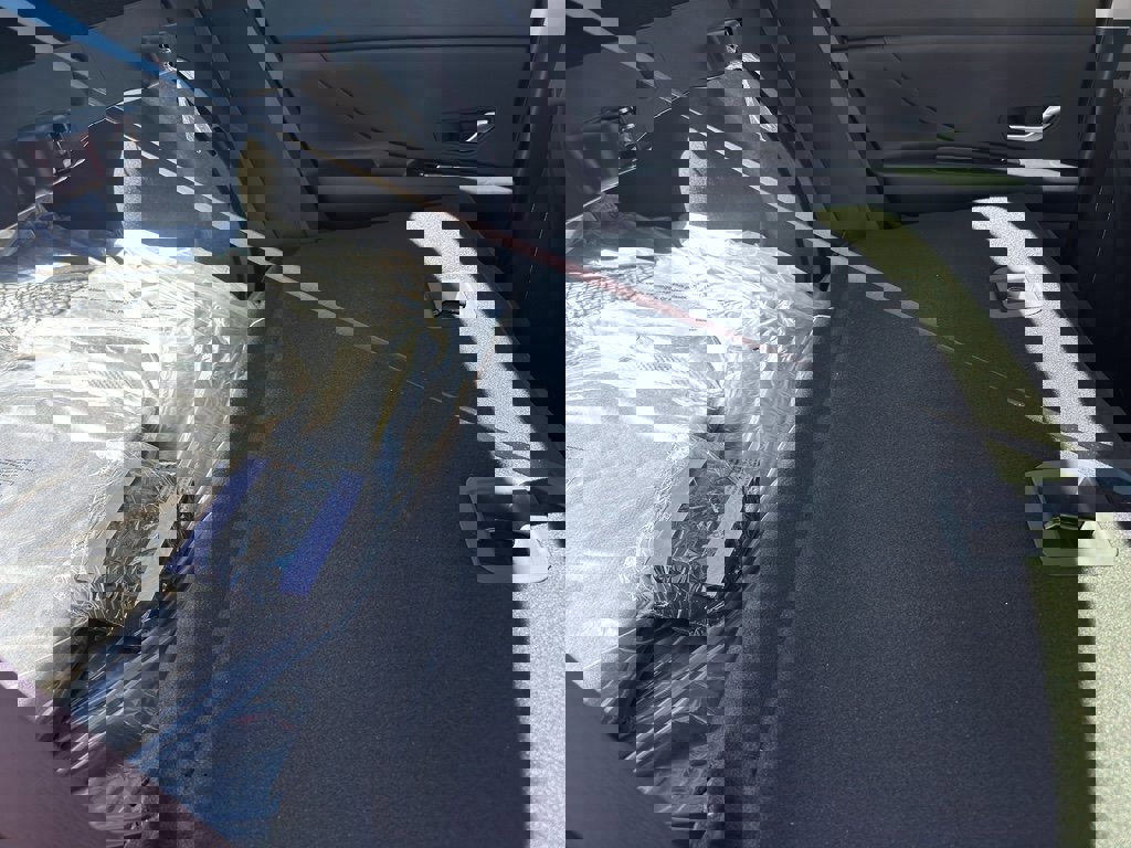 New 2026 Hyundai Elantra SE image 33