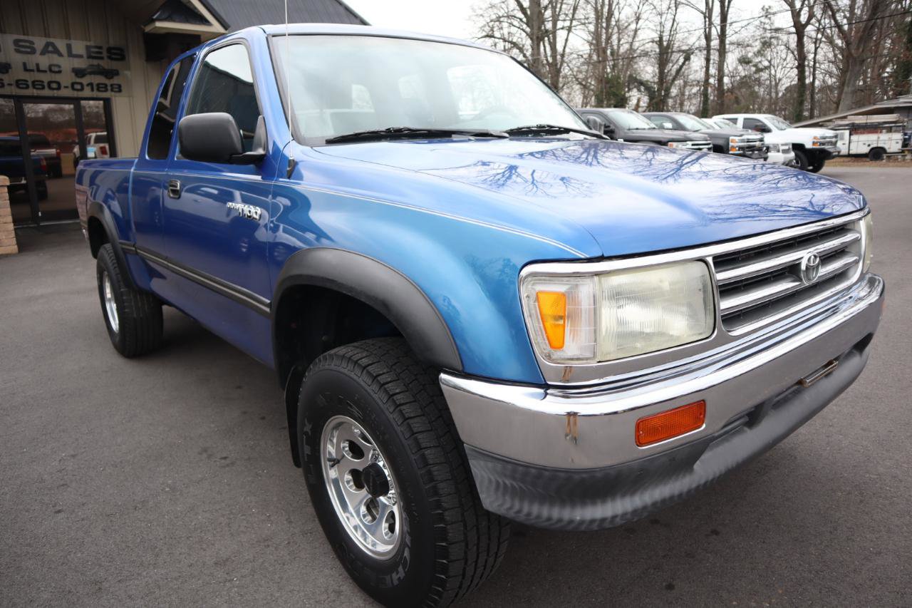 Used 1996 Toyota T100 DX image 3