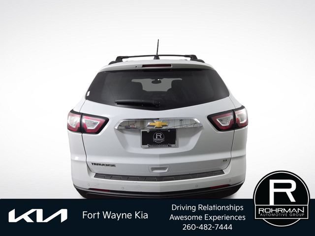 Used 2017 Chevrolet Traverse LT w/ Style and Technology Package FWD image 7