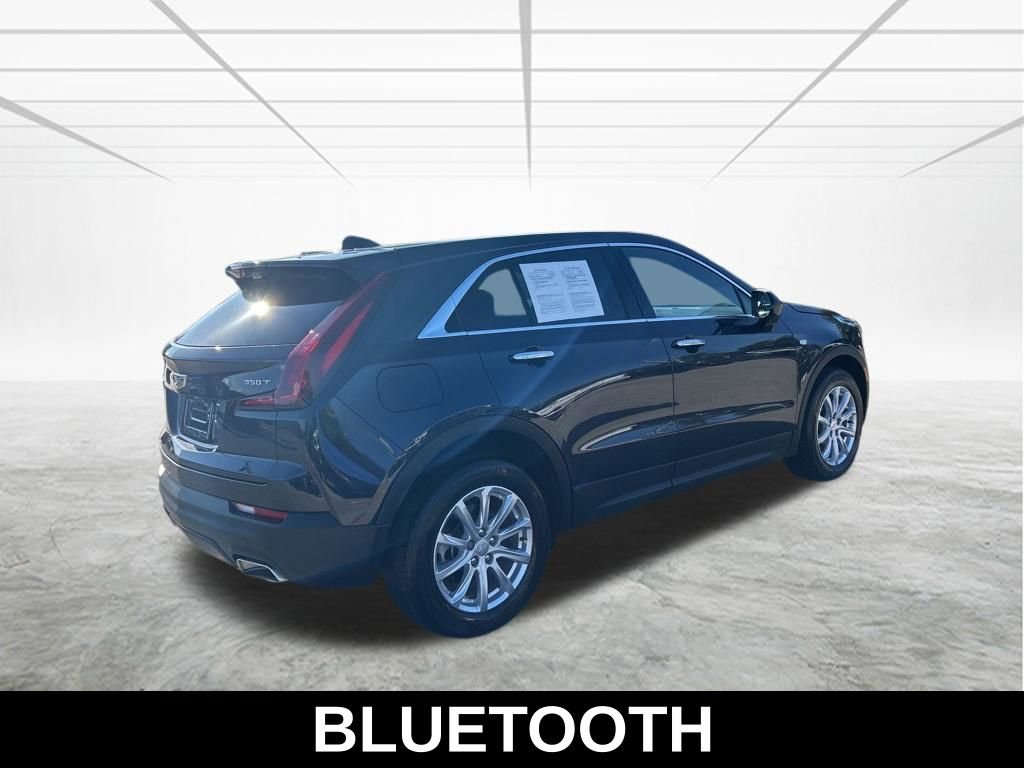 Used 2023 Cadillac XT4 Luxury w/ Cold Weather Package FWD image 5