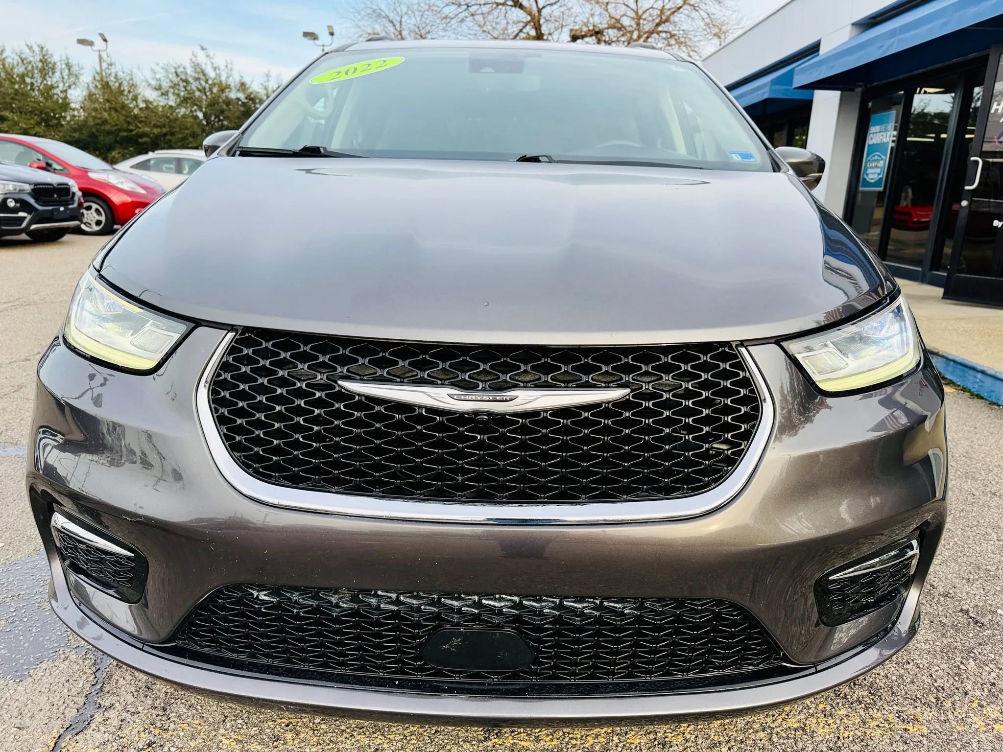 Used 2022 Chrysler Pacifica Touring-L FWD image 15