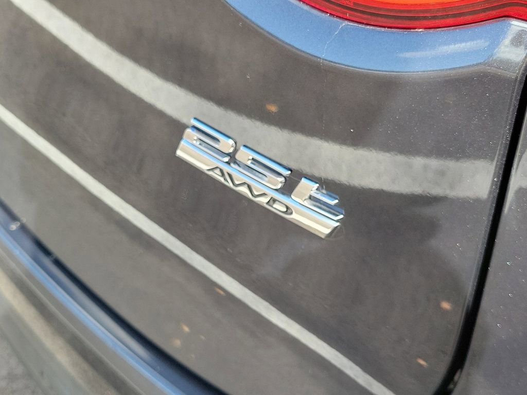 Used 2020 Jaguar F-PACE Premium image 6