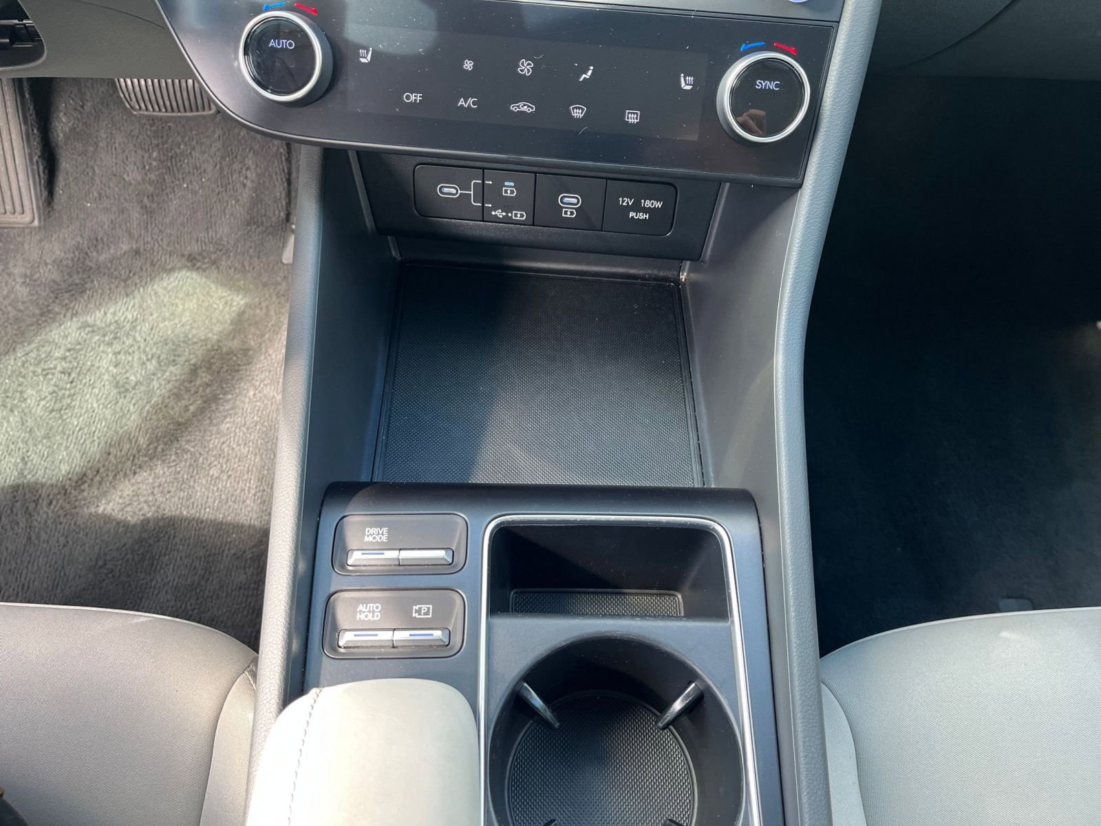 Used 2025 Hyundai Sonata SEL FWD image 41