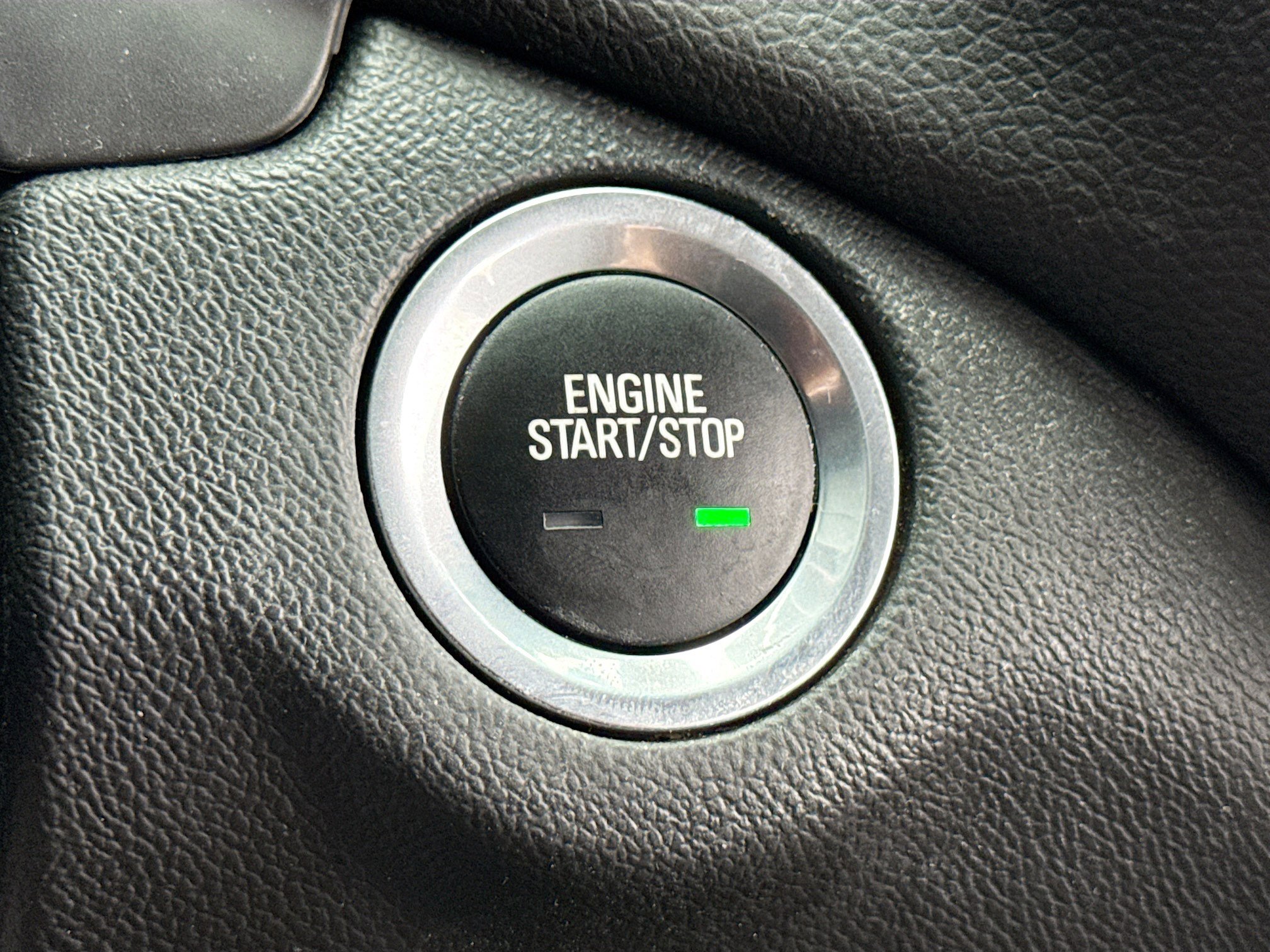 Used 2024 Chevrolet Equinox LT AWD/4WD image 9