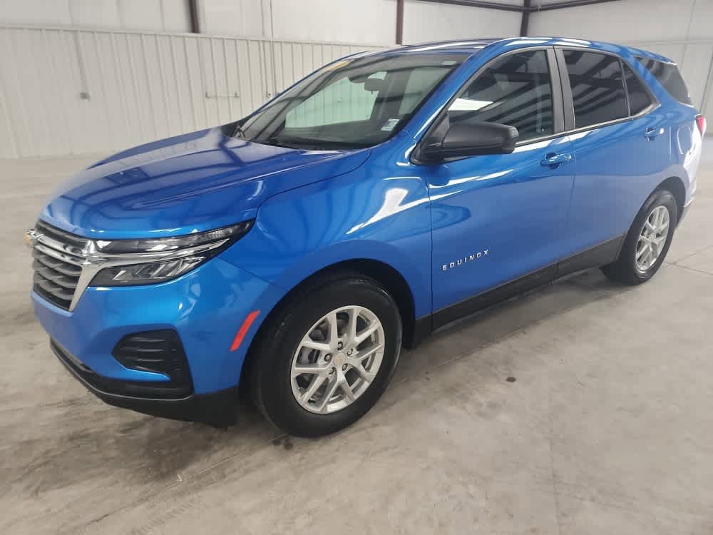 Used 2024 Chevrolet Equinox LS w/ LS Convenience Package FWD image 9