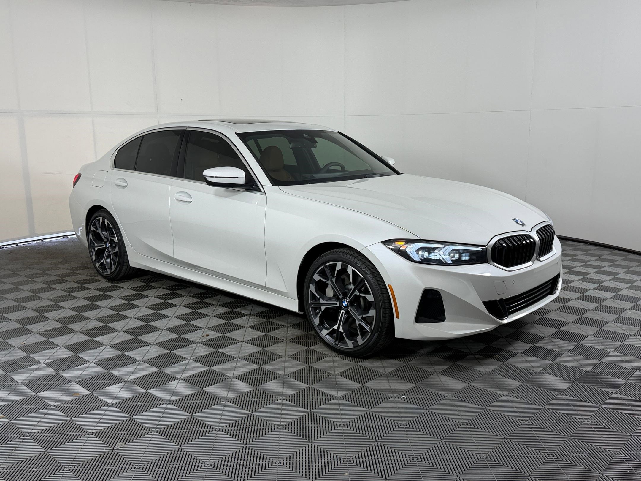 New 2026 BMW 330i Sedan w/ Convenience Package RWD image 7