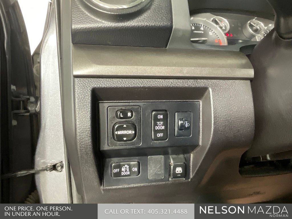 Used 2016 Toyota Tundra SR5 w/ SR5 Upgrade Package RWD image 41