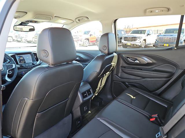 Used 2023 GMC Terrain SLT w/ Tech Package image 9