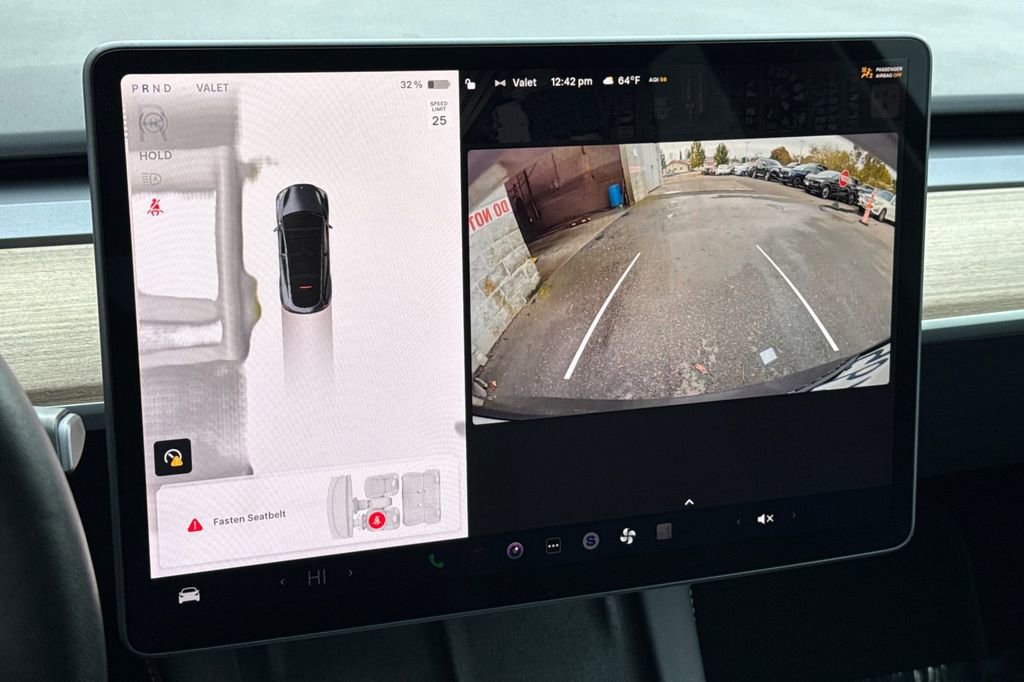 Used 2023 Tesla Model Y Long Range image 18