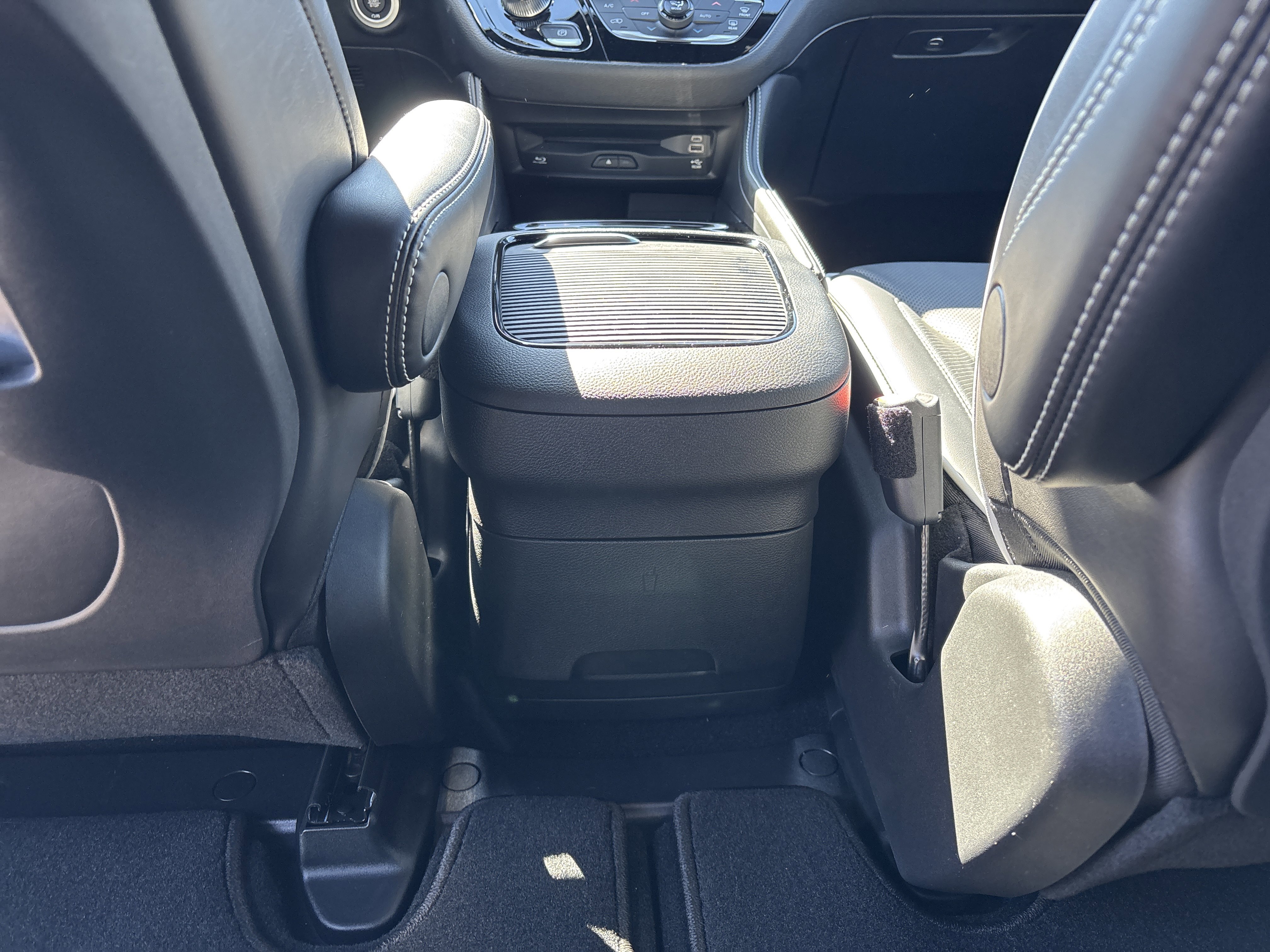 New 2026 Chrysler Pacifica Limited w/ Uconnect Theater Family Group AWD/4WD image 53