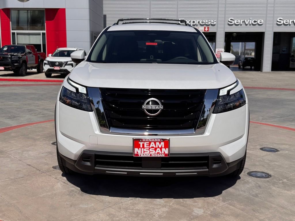 New 2025 Nissan Pathfinder SV image 3