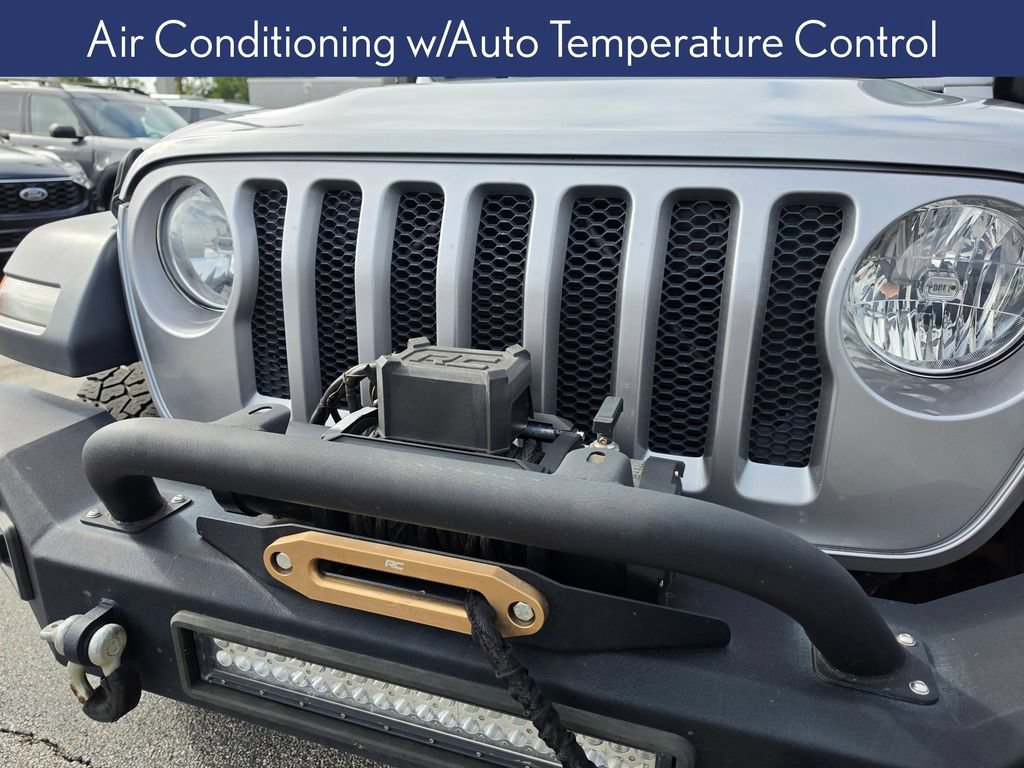 Used 2018 Jeep Wrangler Unlimited Sport S AWD/4WD image 15