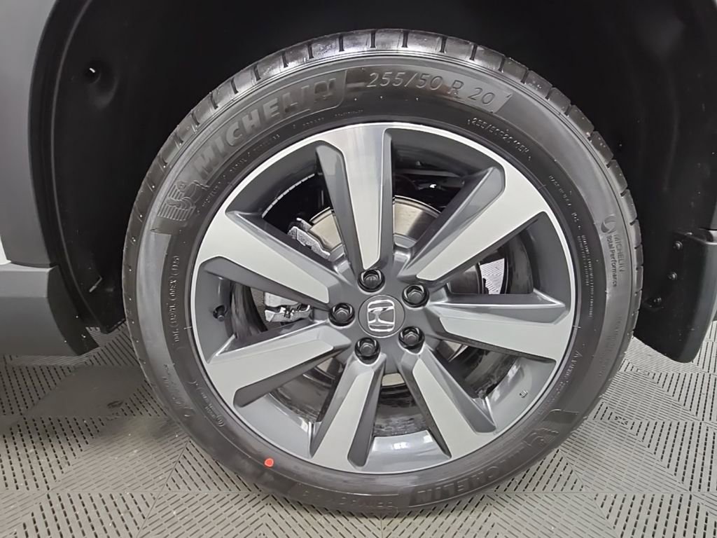 New 2025 Honda Pilot Touring image 46