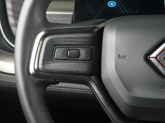 Used 2024 Rivian R1S AWD Adventure image 24