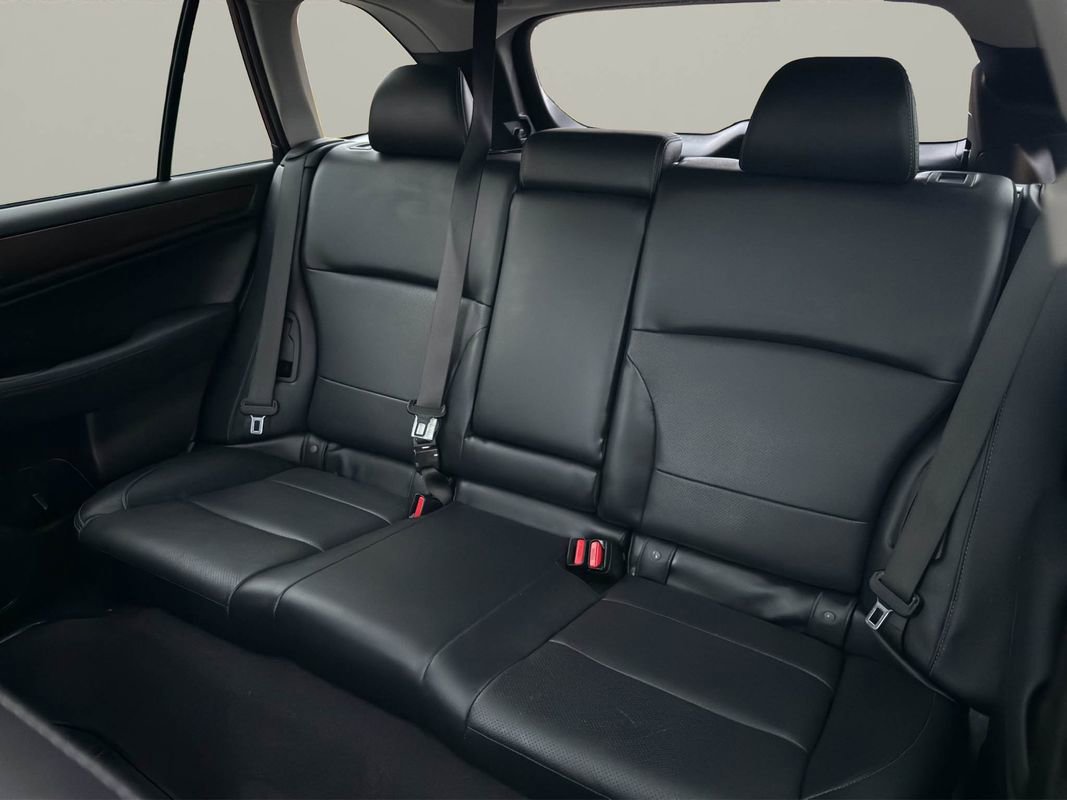 Used 2016 Subaru Outback 2.5i Limited image 14