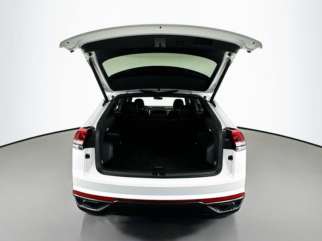 Used 2021 Volkswagen Atlas Cross Sport SE image 26