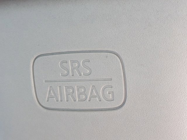 Used 2017 Nissan Versa SV w/ SV Special Edition Package image 12