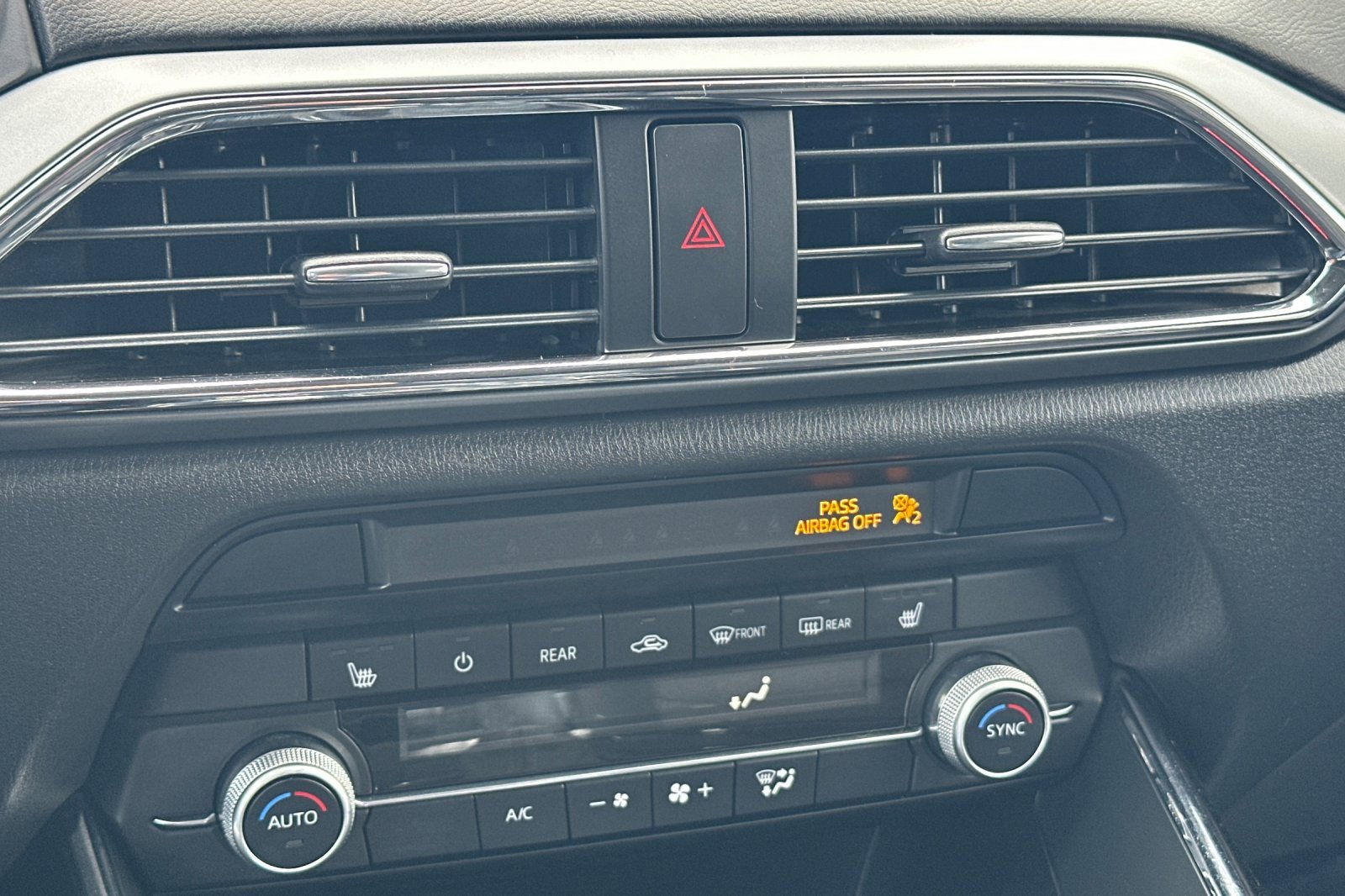 Used 2023 MAZDA CX-9 Touring image 25