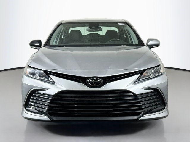 Used 2024 Toyota Camry LE w/ Convenience Package FWD image 2